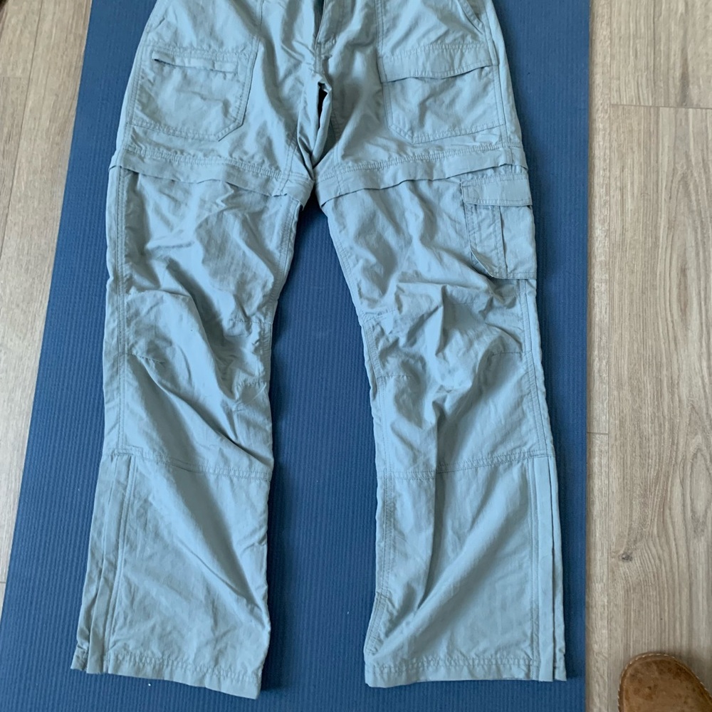 Womans Gray zip off hiking Pants